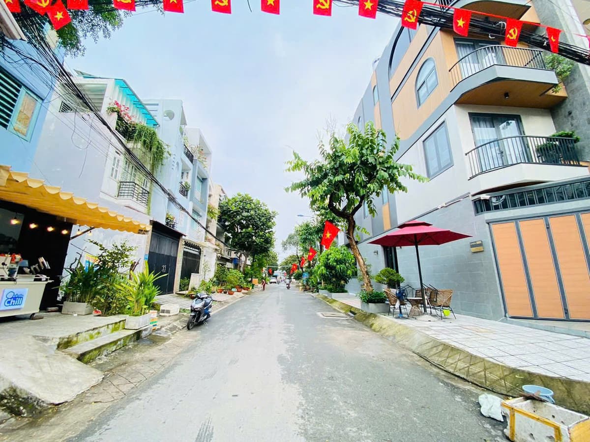 HÀNG HIẾM Nhà HXH 1 Sẹc sát mặt tiền Đặng Thuỳ Trâm, P13, Bình Thạnh Cách ĐH Văn Lang chỉ 100m