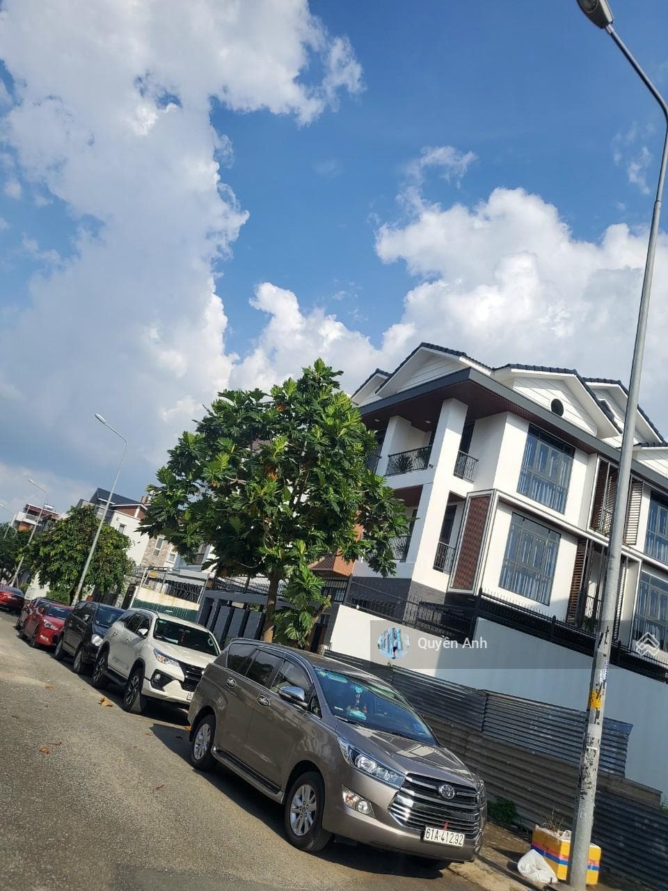 SOS - hạ giá 5 tỷ chỉ còn 20.9 tỷ Thương Lượng. Chính chủ cần bán nhà xuất cảnh, bán căn biệt thự B