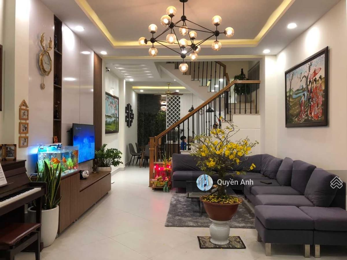 Hạ 2 tỷ, bán nhà Đặng Thùy Trâm, Kế ĐH Văn Lang, 5x18m. 4 tấm, chỉ 11.4 tỷ, giá cực tốt