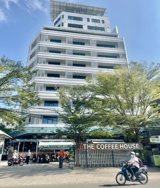 Bán Tòa Nhà 33 Ung Văn Khiêm - 2 Mặt Tiền - 2 Hầm 12 Tầng - 4.400m² - Giá 350 Tỷ -Dòng tiền 1,13 tỷ