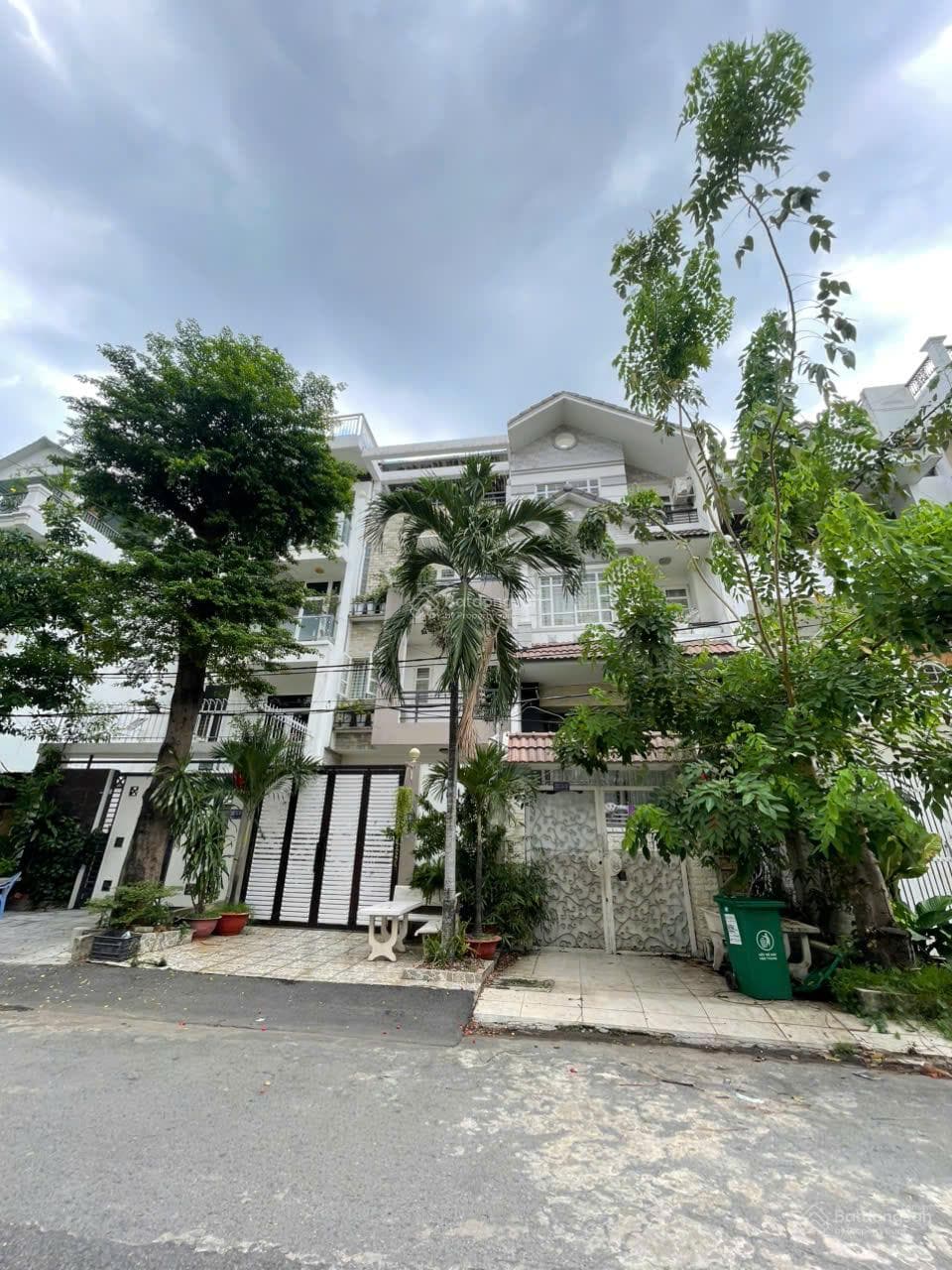 Cực khan hiếm! Bán nhà xây tâm huyết ngay Bình Lợi, Bình Thạnh (5x20m) 4 tầng, giá rẻ 14.9 tỷ TL