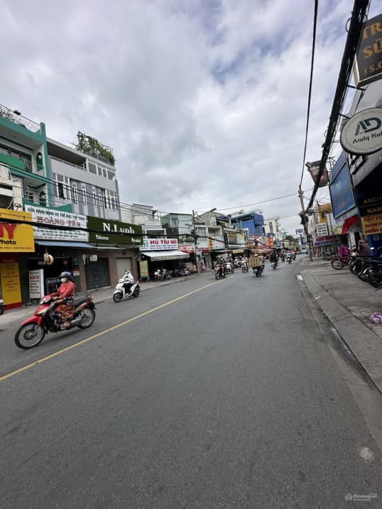 Bán nhà mặt tiền Huỳnh Khương An ngay ĐH Công Nghiệp, chợ P5 Gò Vấp - 4 tầng 8x25m - chỉ 24,x tỷ TL