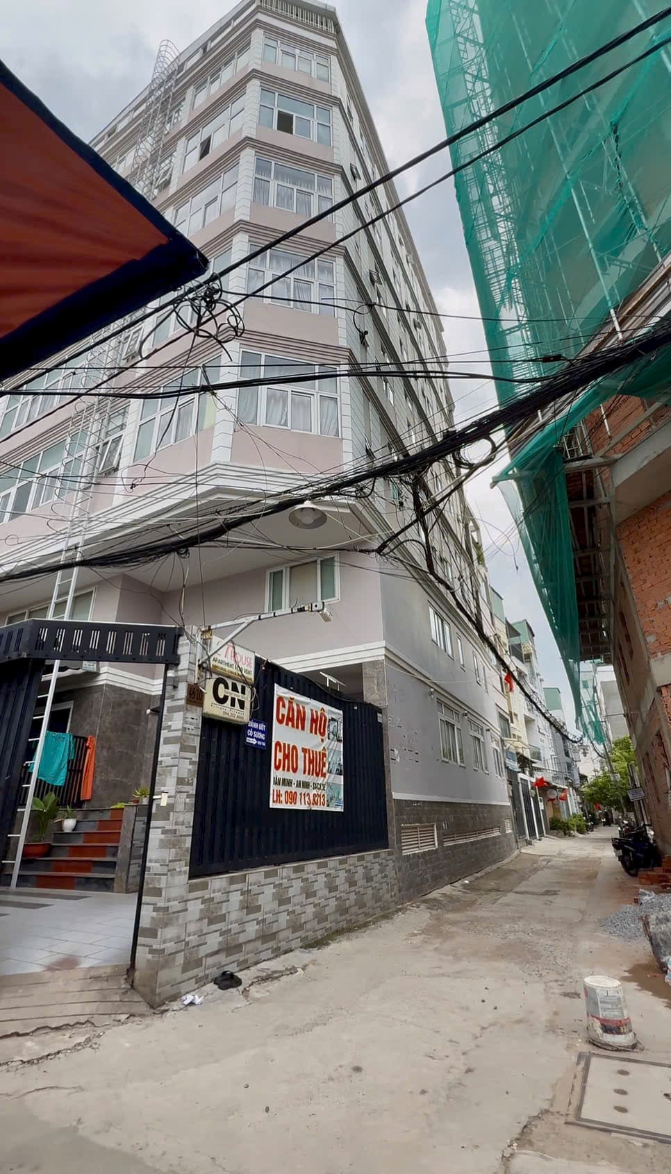 Hẻm xe hơi Ung Văn Khiêm, 4x15m xây 4 tầng - Sát mặt tiền