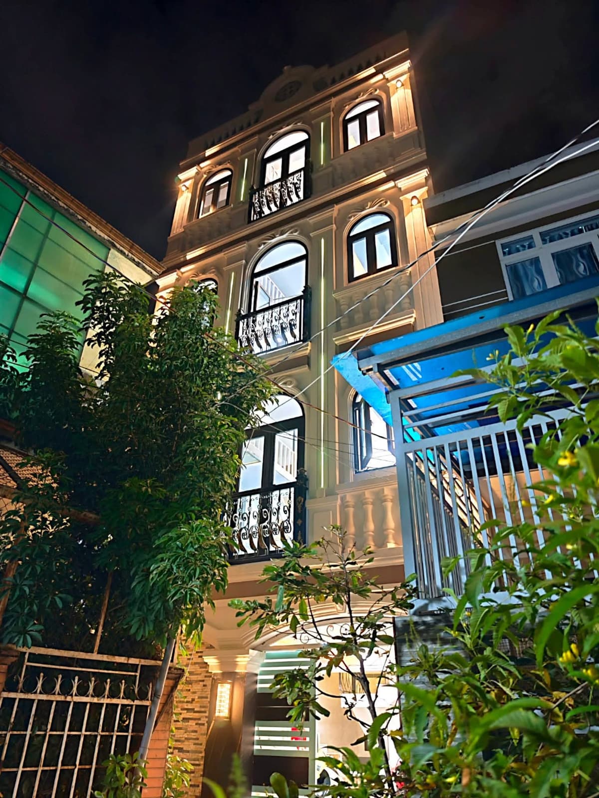 [BÁN TÒA NHÀ CĂN HỘ DỊCH VỤ LÊ LAI, GÒ VẤP - CHO THUÊ ỔN ĐỊNH 135 TRIỆU/THÁNG]