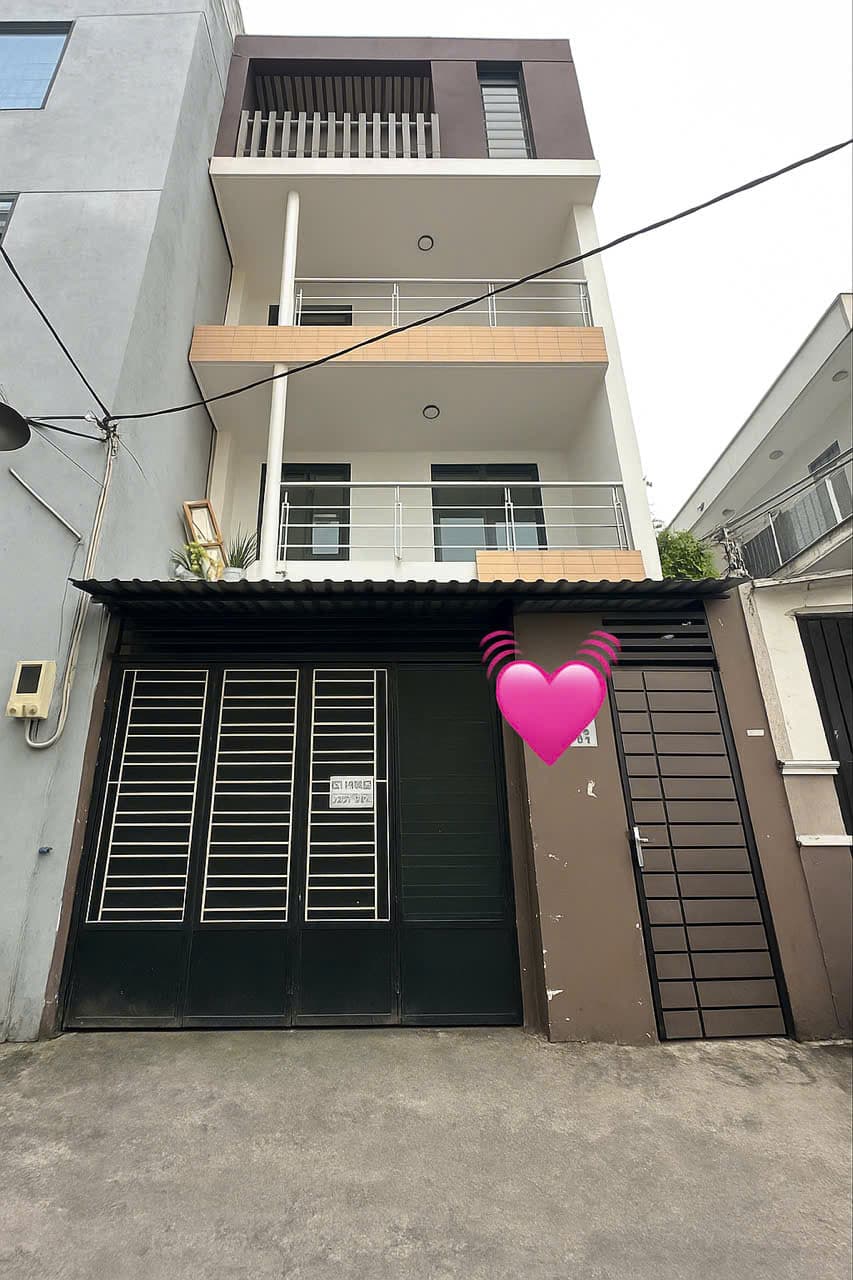 Tòa nhà CHDV cạnh Hutech, ngang khủng 5,2x16m vuông 3 tầng kế Metro, sát mặt tiền Điện Biên Phủ P25