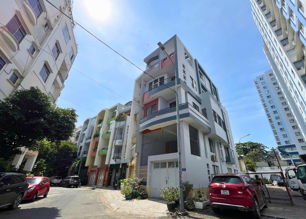 BÁN NHÀ  GÓC 2 MẶT TIỀN- NGANG 5X20M -5 TẦNG- RẠCH XUYÊN TÂM (CẠNH CHU VĂN AN), BÌNH THẠNH